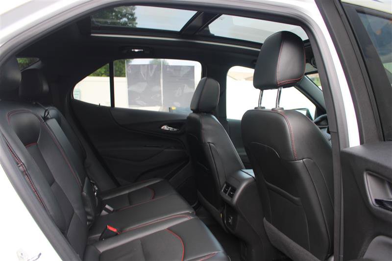 Used 2023 Chevrolet Equinox RS w/ RS Leather Package image 16