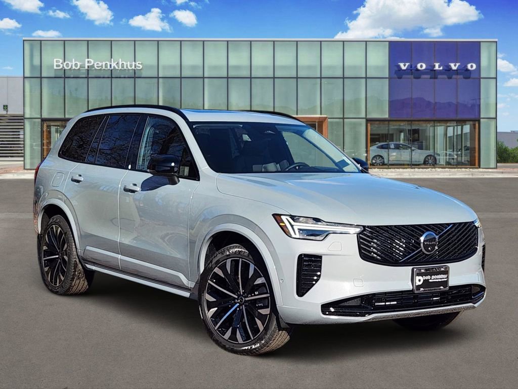 New 2026 Volvo XC90 T8 Ultra w/ Lounge Package