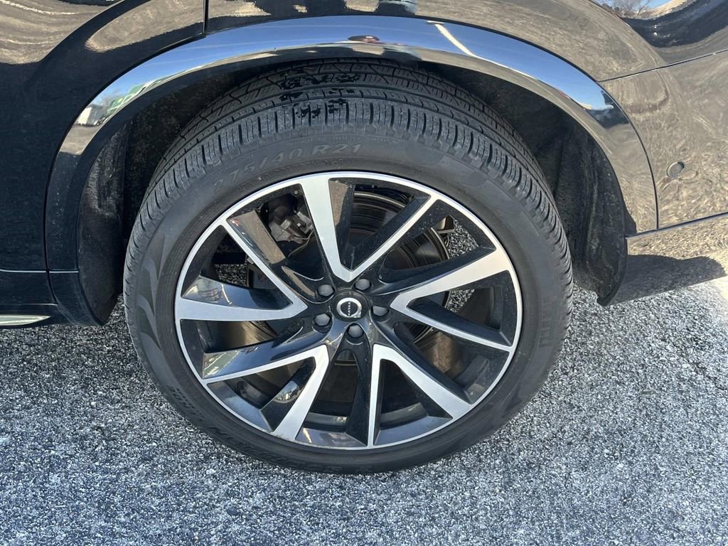 Used 2023 Volvo XC90 B6 Plus image 11