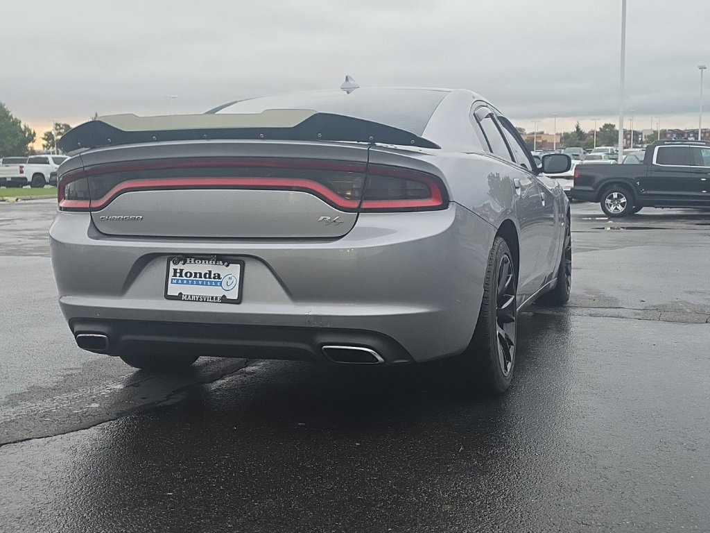 Used 2016 Dodge Charger R/T RWD image 9
