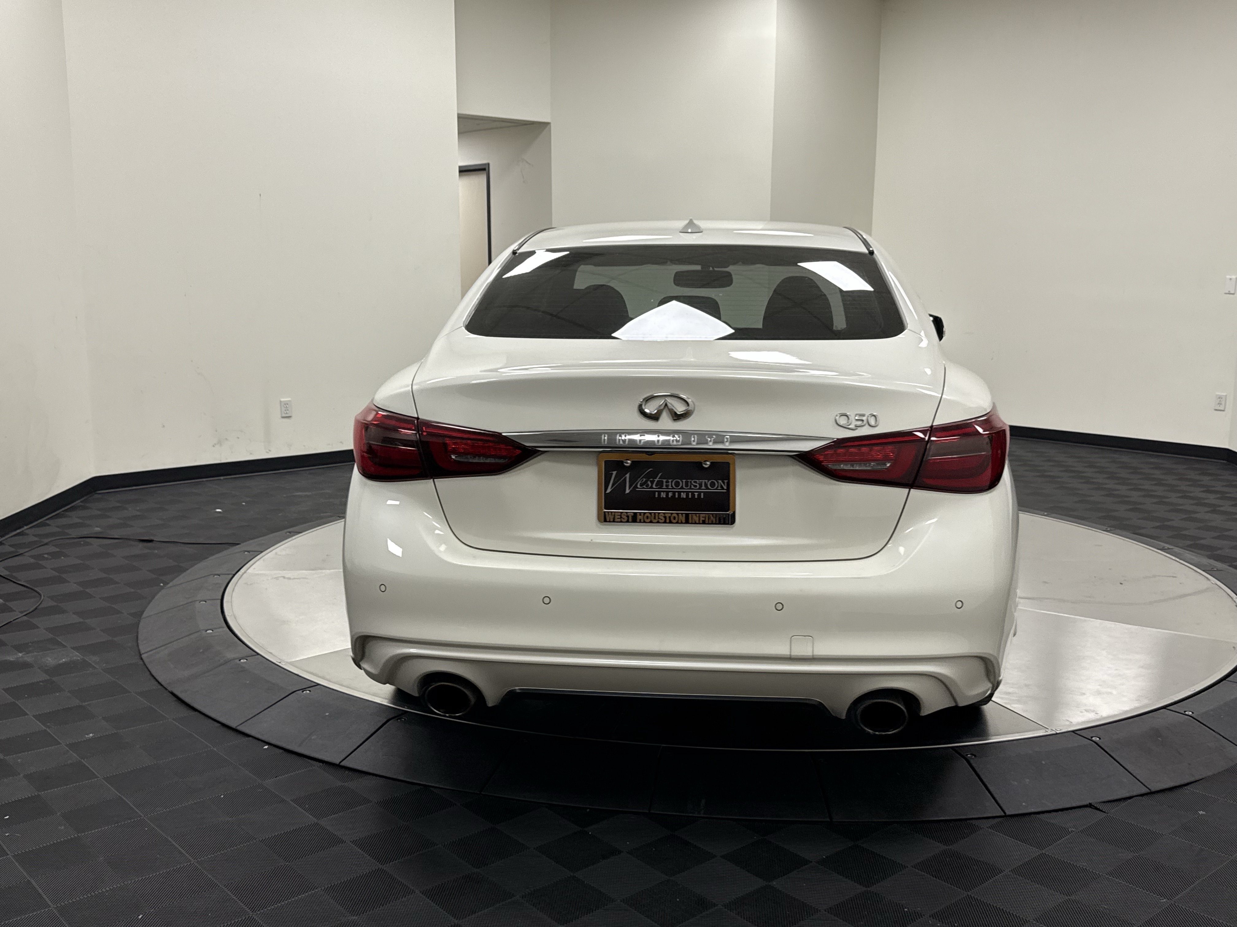 Certified 2023 INFINITI Q50 Luxe w/ Cargo Package RWD image 7