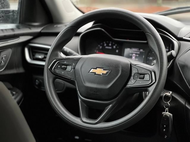 Used 2021 Chevrolet TrailBlazer LS FWD image 29