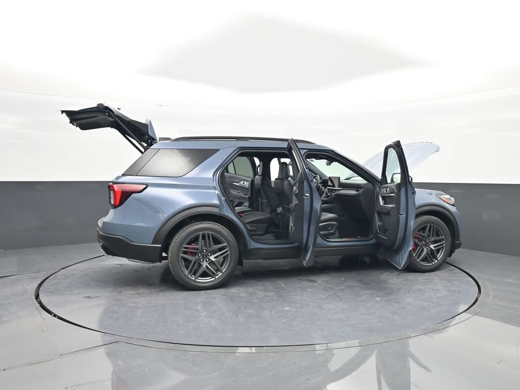 New 2026 Ford Explorer ST image 59