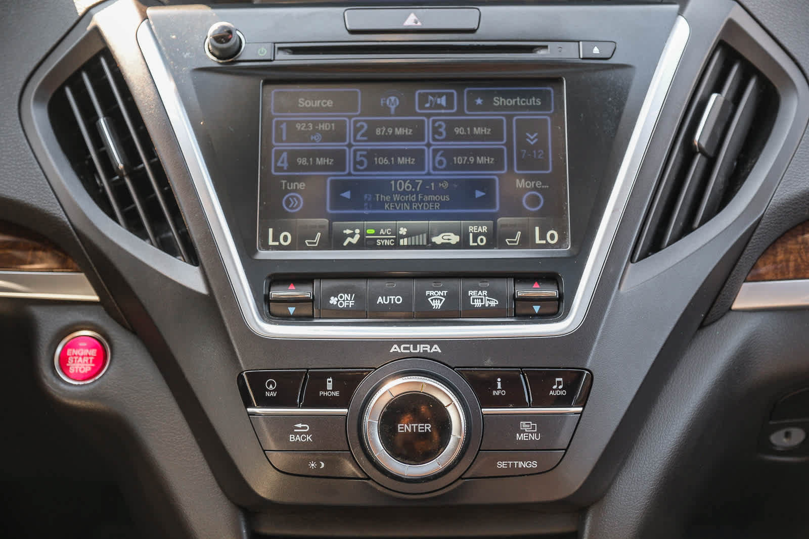 Used 2017 Acura MDX FWD w/ Technology Package image 15