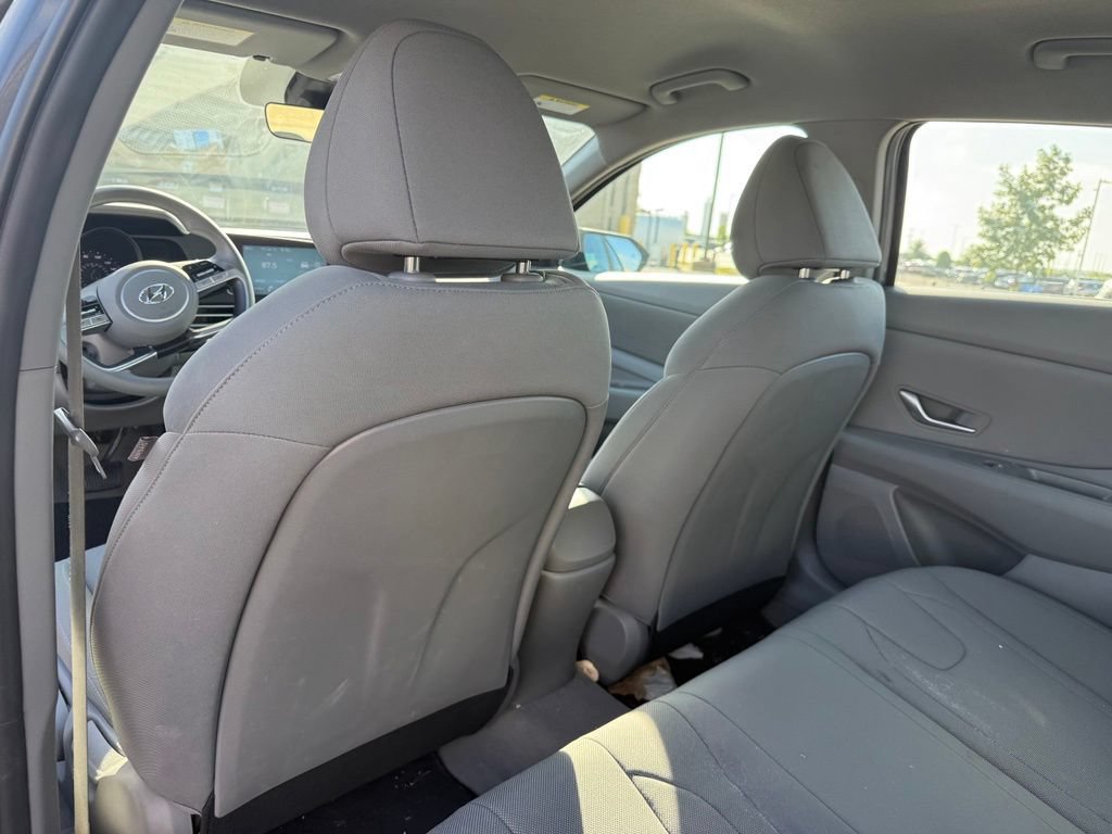 Certified 2023 Hyundai Elantra SE w/ Preferred Accessory Package FWD image 9