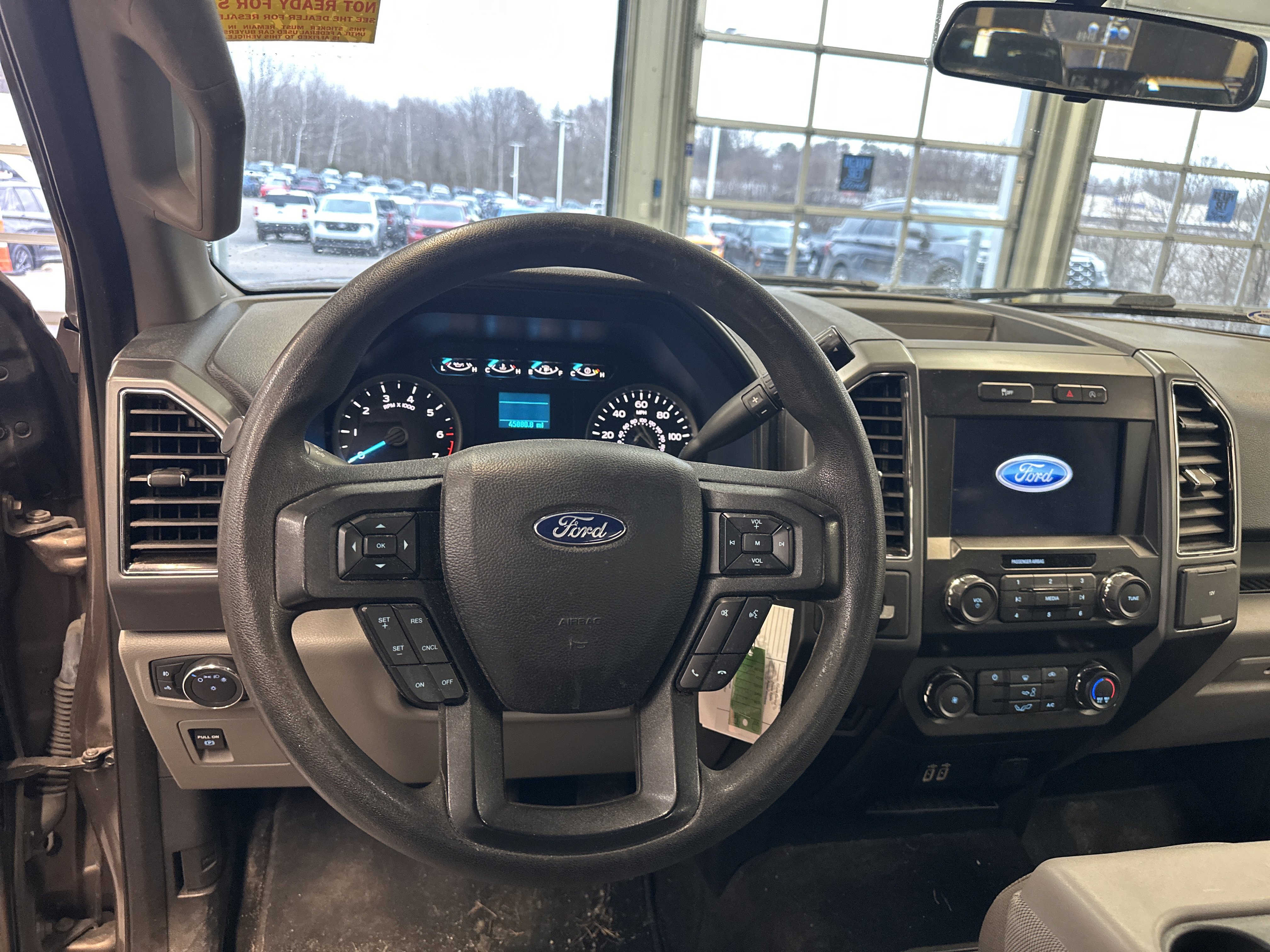 Used 2019 Ford F150 XLT image 2