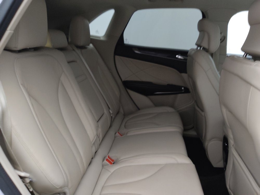 Used 2017 Lincoln MKC Reserve image 19
