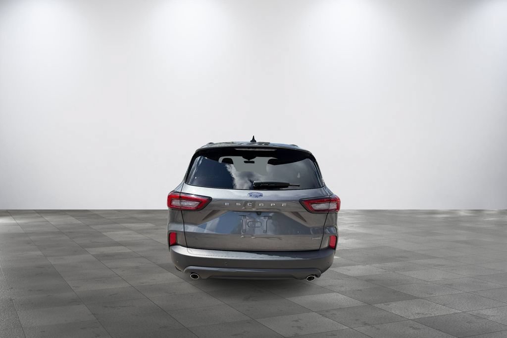 Used 2025 Ford Escape ST-Line w/ Equipment Group 301A FWD image 5