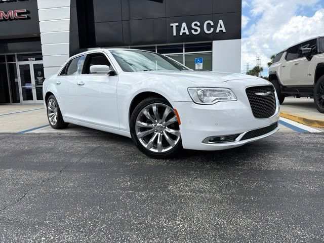 Used 2019 Chrysler 300 Touring L w/ Quick Order Package 22F RWD image 1