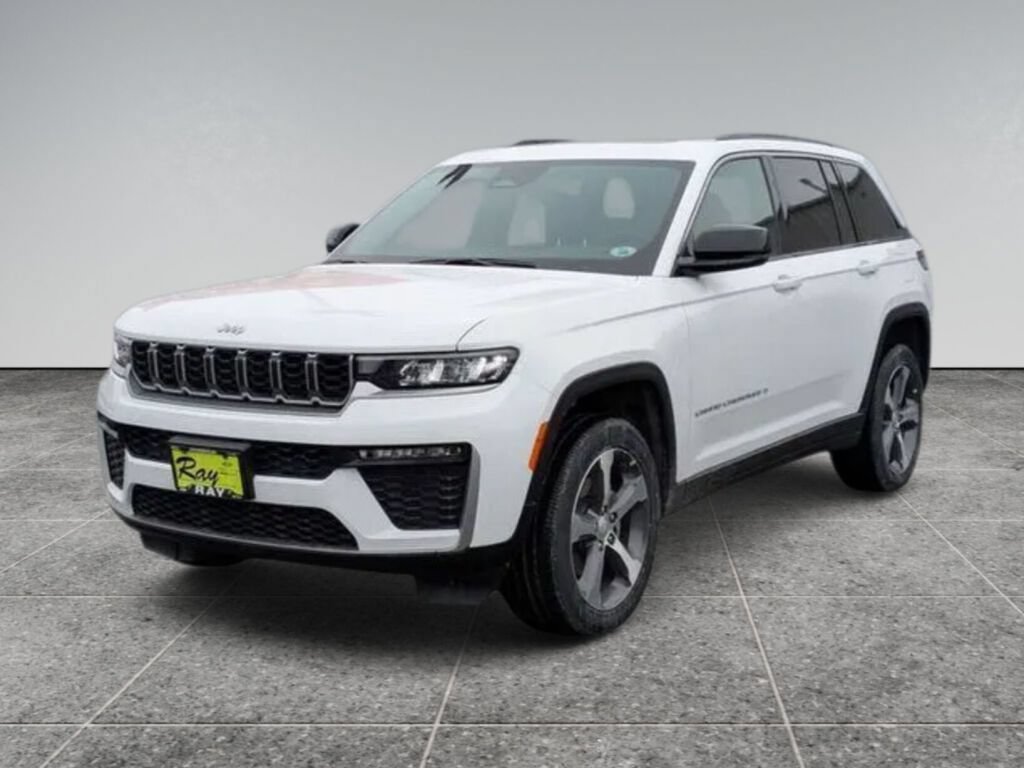 New 2026 Jeep Grand Cherokee Limited AWD/4WD image 4