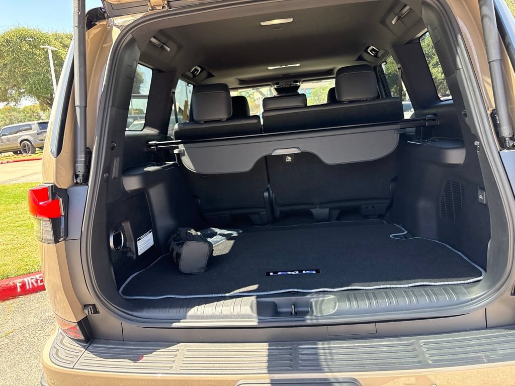 Certified 2026 Lexus GX 550 w/ Accessory Package (CT) AWD/4WD image 19