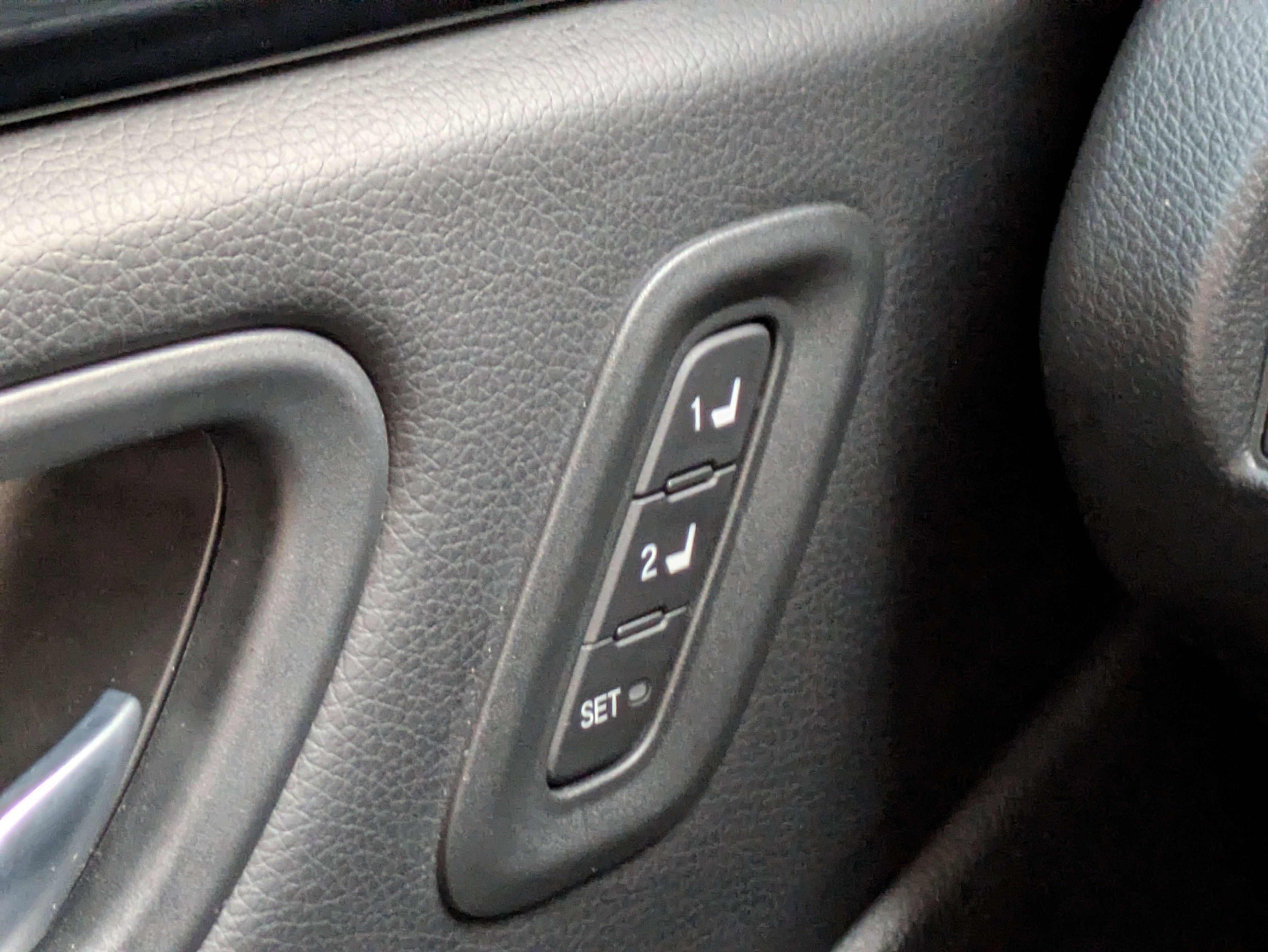 Certified 2025 Honda Pilot EX-L image 32