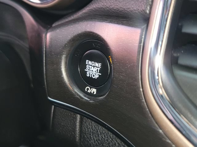 Used 2016 Jeep Grand Cherokee Limited AWD/4WD image 19