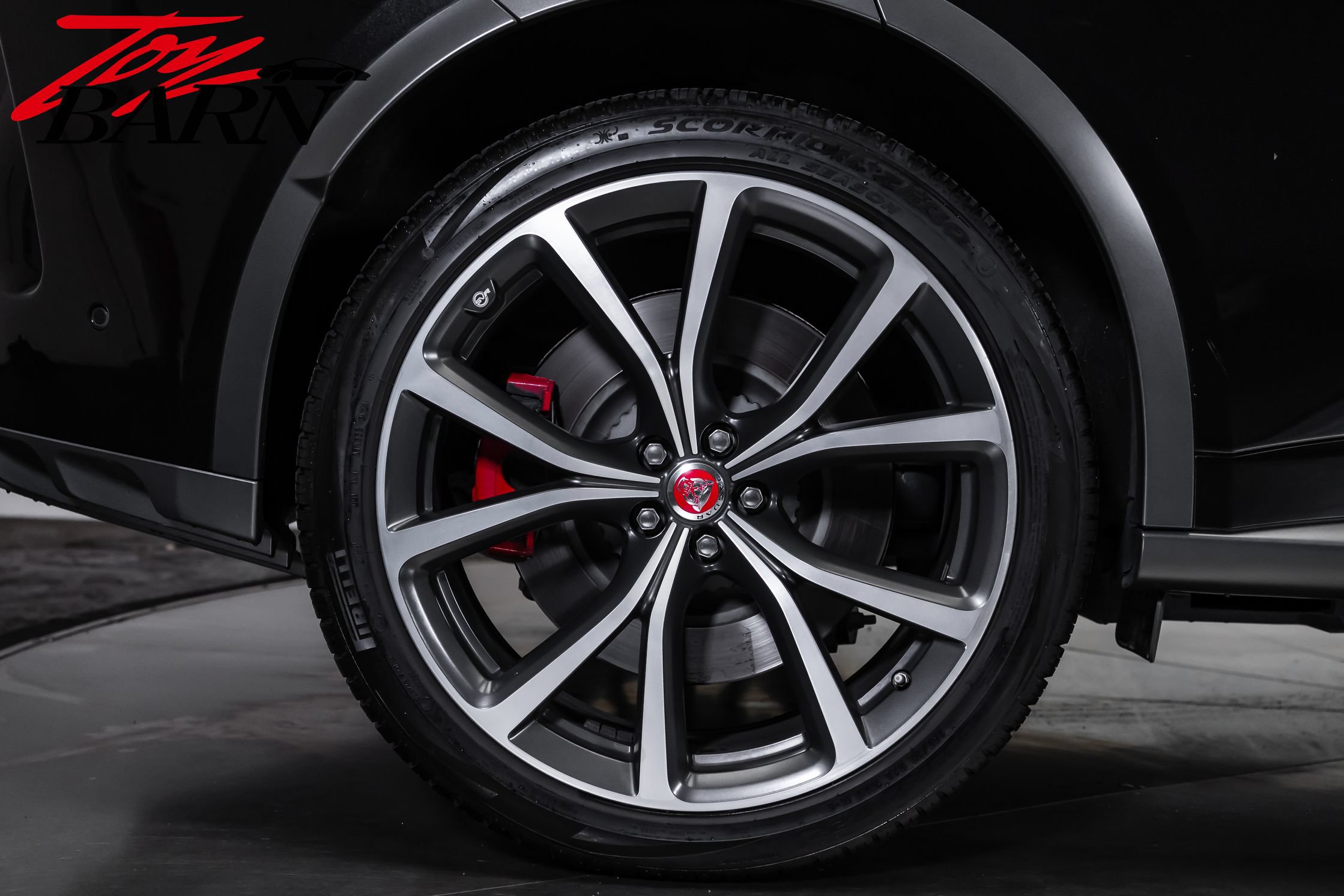 Used 2021 Jaguar F-PACE SVR AWD/4WD image 12