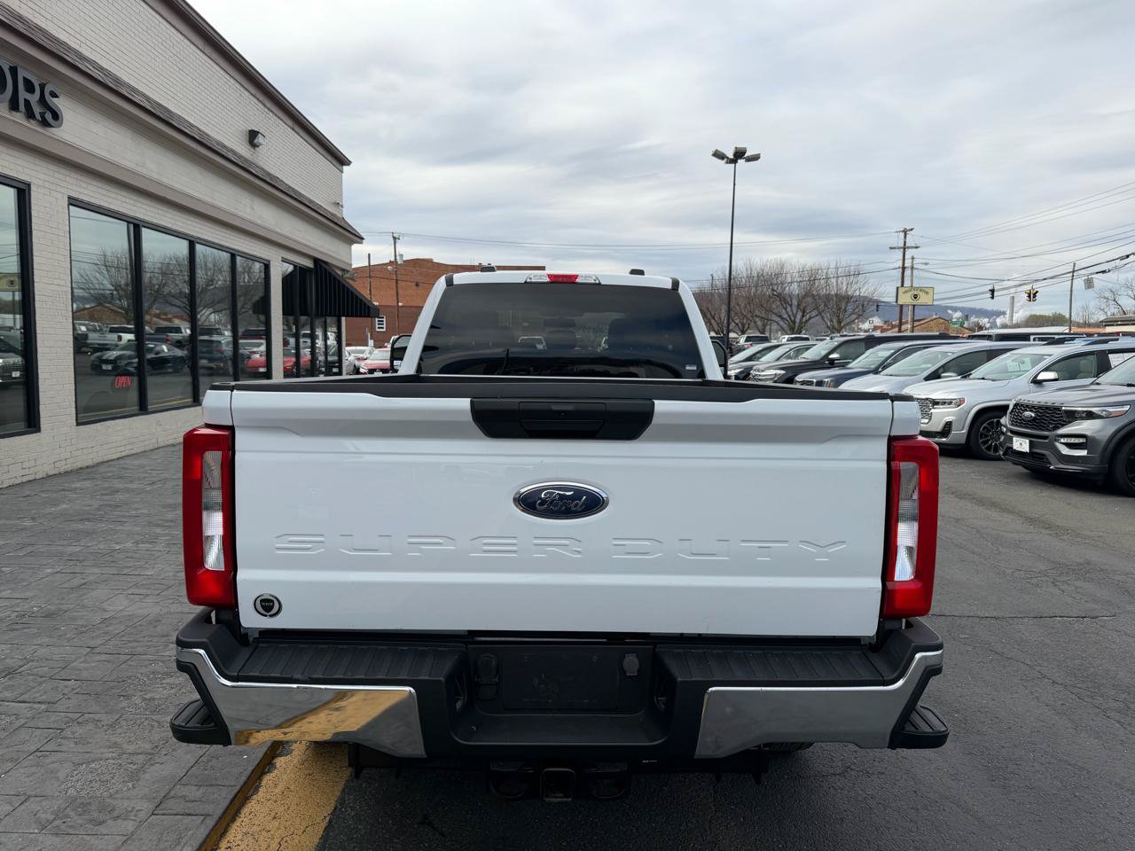 Used 2023 Ford F250 XLT w/ Snow Plow Prep Package AWD/4WD image 7