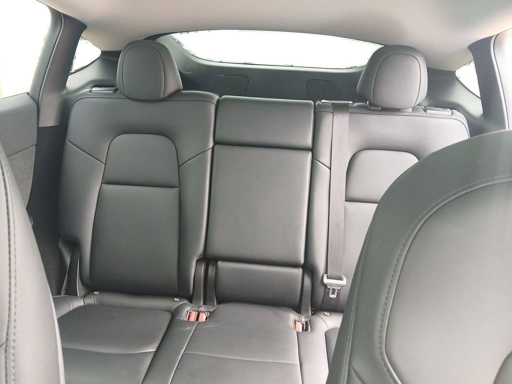 Used 2023 Tesla Model Y Long Range image 15