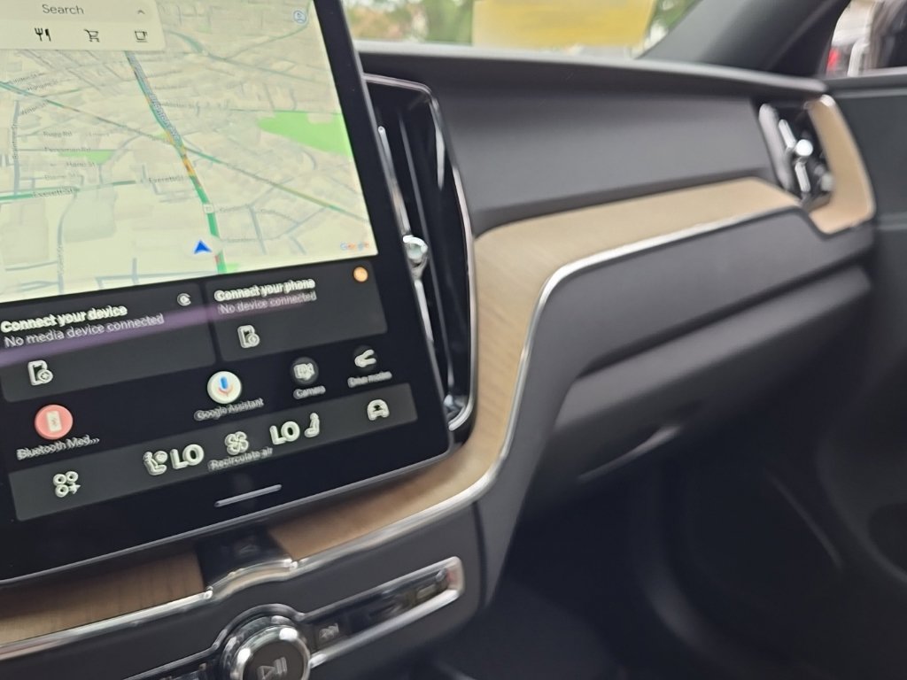 Certified 2026 Volvo XC60 B5 Plus AWD/4WD image 21
