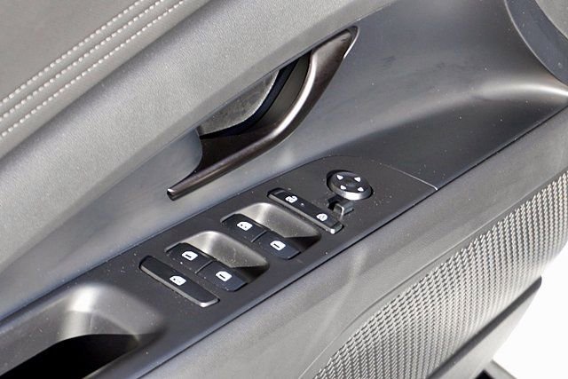 Certified 2026 Hyundai Elantra Sport image 22