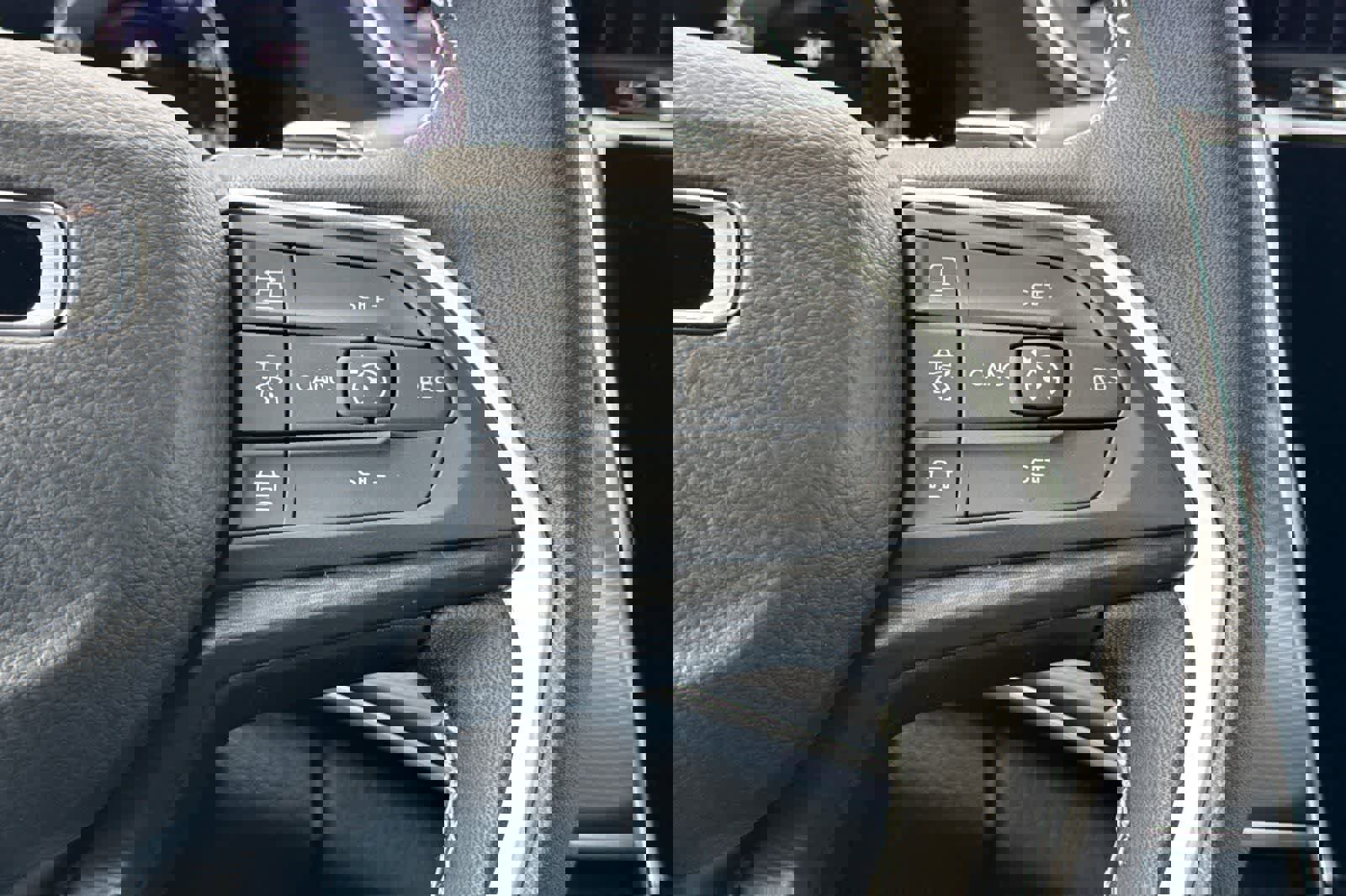 New 2025 Jeep Grand Cherokee Altitude image 27