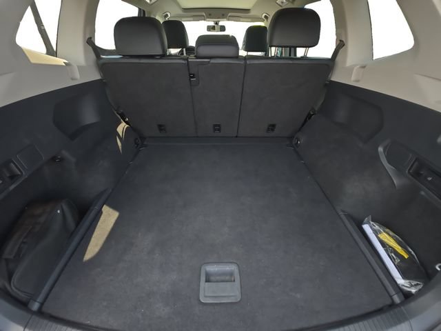 Used 2019 Volkswagen Tiguan SEL AWD/4WD image 12