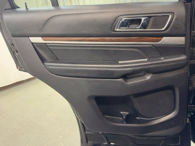 Used 2019 Ford Explorer Limited w/ Class III Trailer Tow Package AWD/4WD image 35