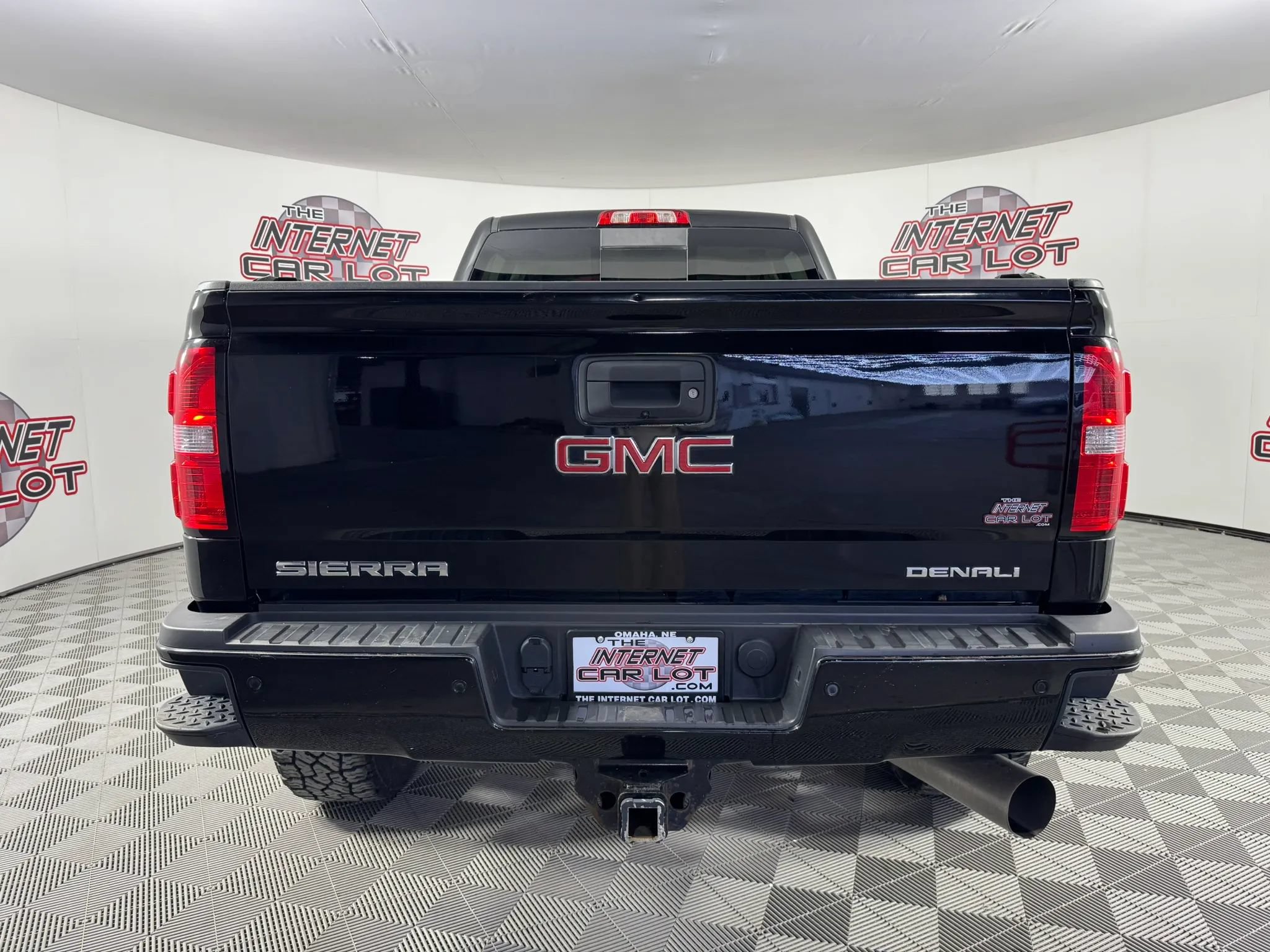 Used 2019 GMC Sierra 2500 Denali w/ Duramax Plus Package AWD/4WD image 6