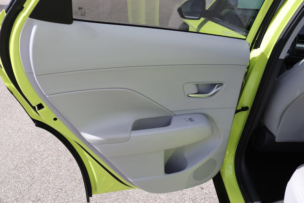 Used 2024 Hyundai Kona Limited FWD image 14