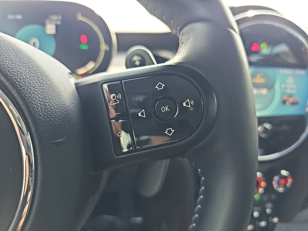 Used 2023 MINI Cooper S FWD image 18