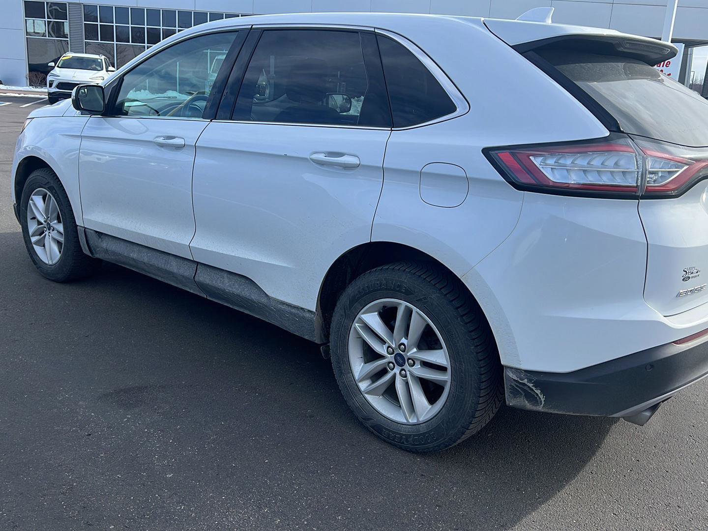 Used 2017 Ford Edge SEL w/ Equipment Group 201A image 8