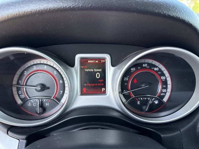 Used 2019 Dodge Journey SE FWD image 27