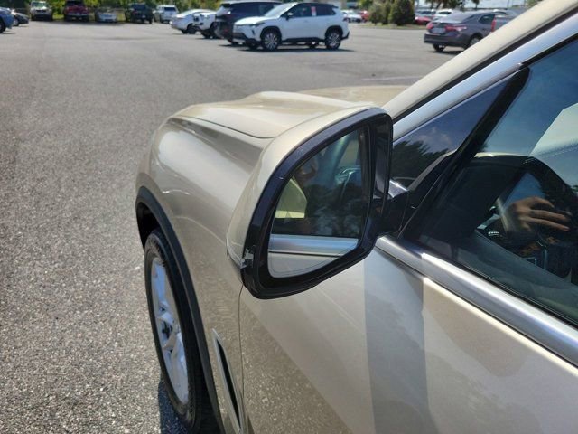 Used 2019 BMW X5 xDrive40i w/ Executive Package image 18