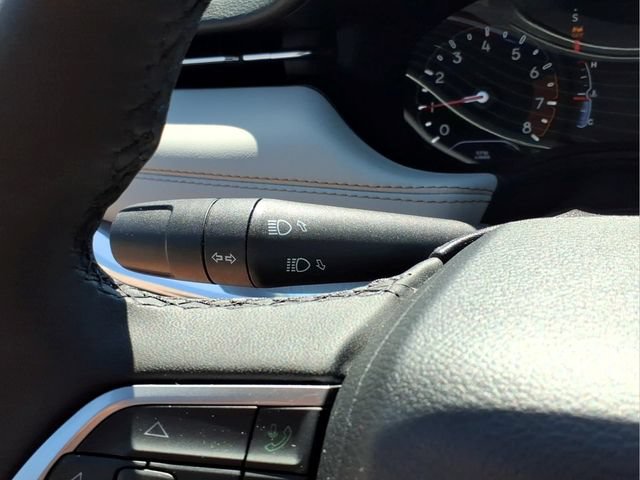 Used 2023 Jeep Compass Limited AWD/4WD image 31