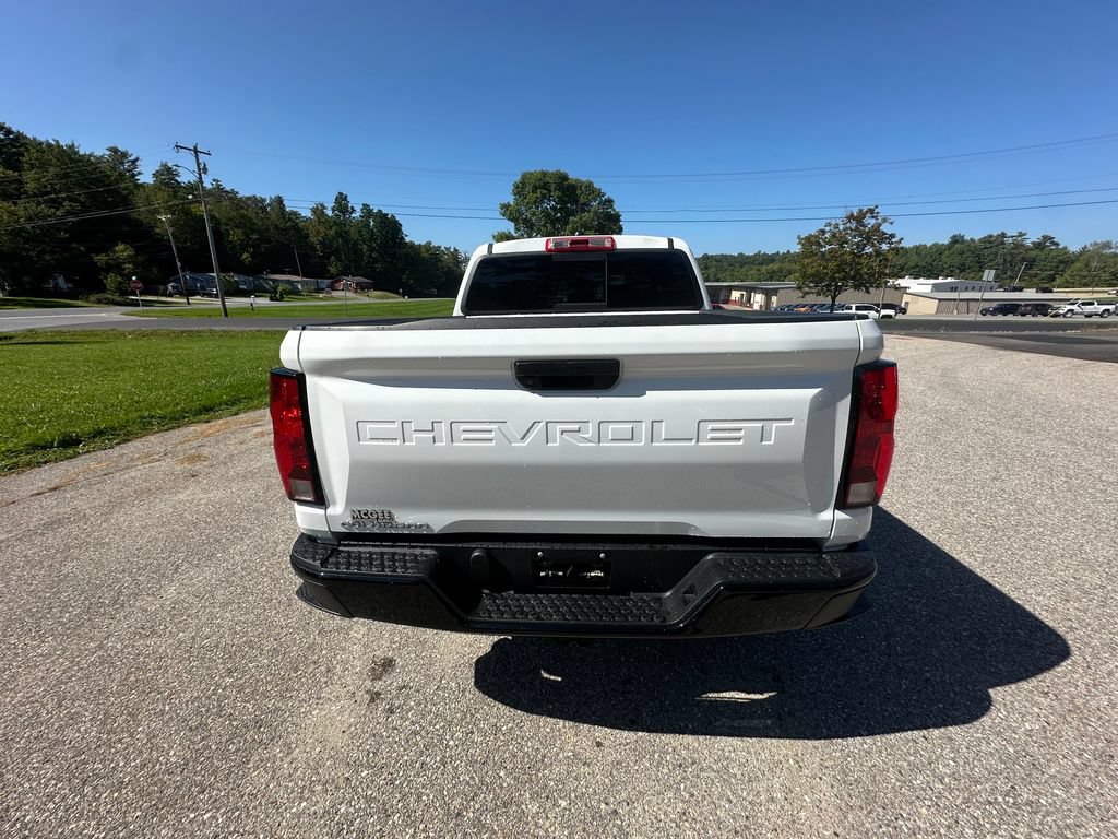 Used 2023 Chevrolet Colorado W/T w/ WT Convenience Package AWD/4WD image 4