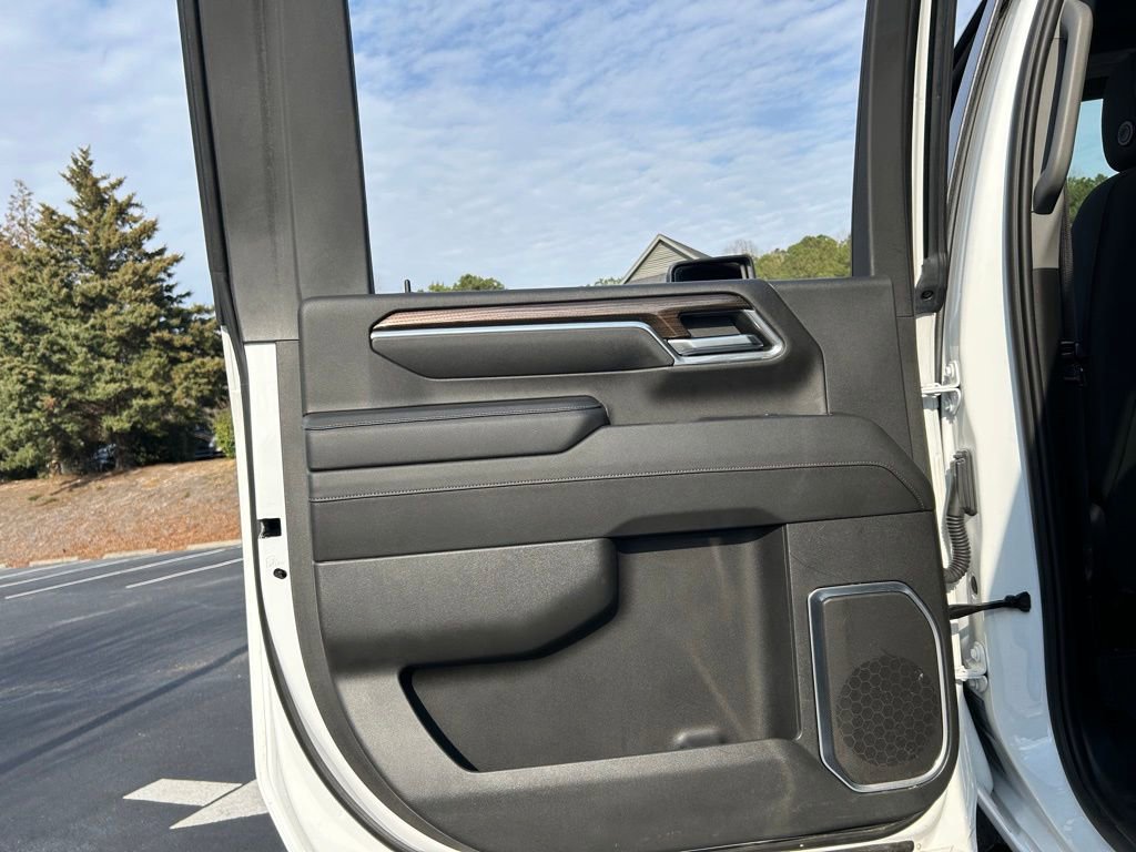 Used 2024 Chevrolet Silverado 3500 LT image 53