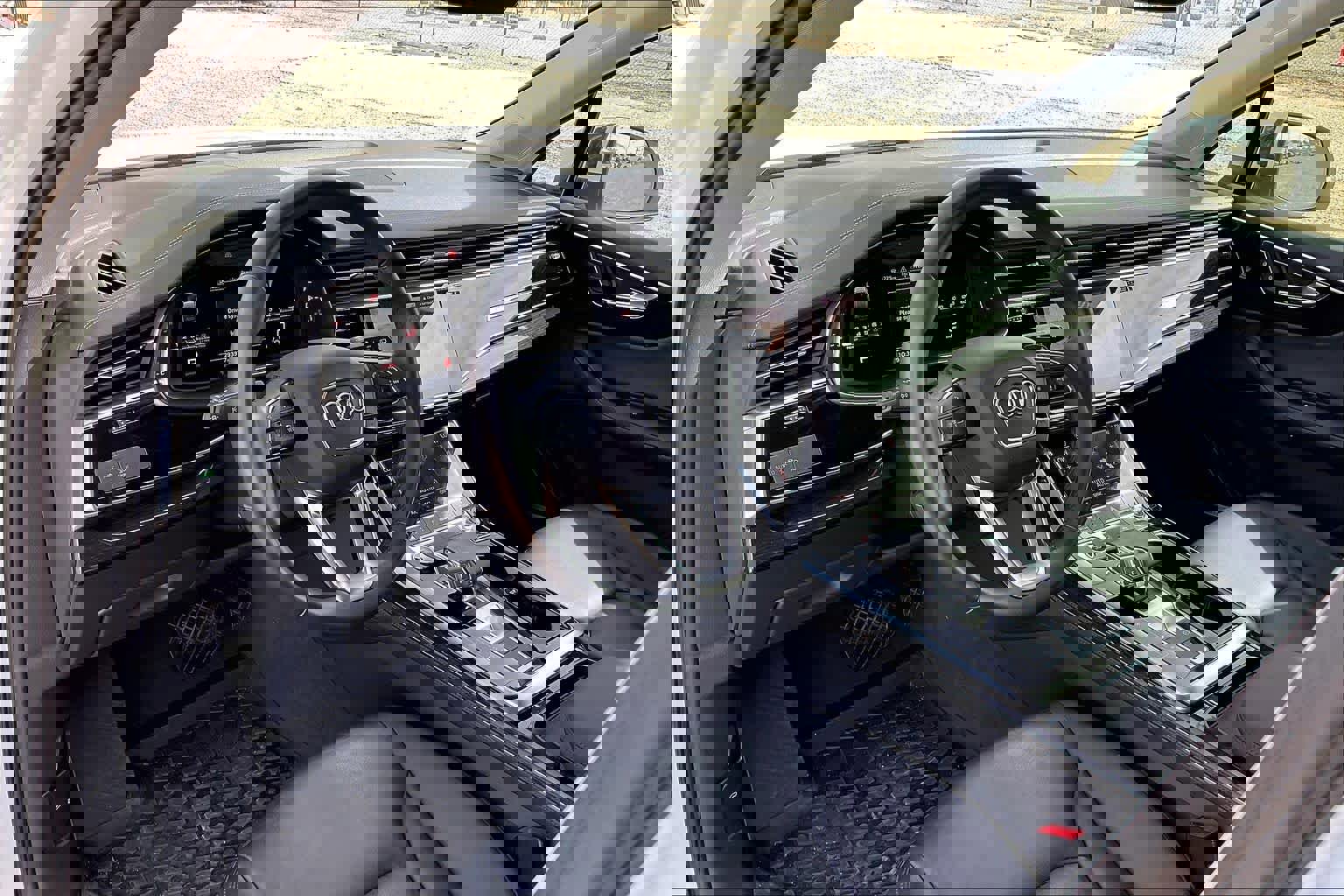 Used 2023 Audi Q7 Premium Plus image 18