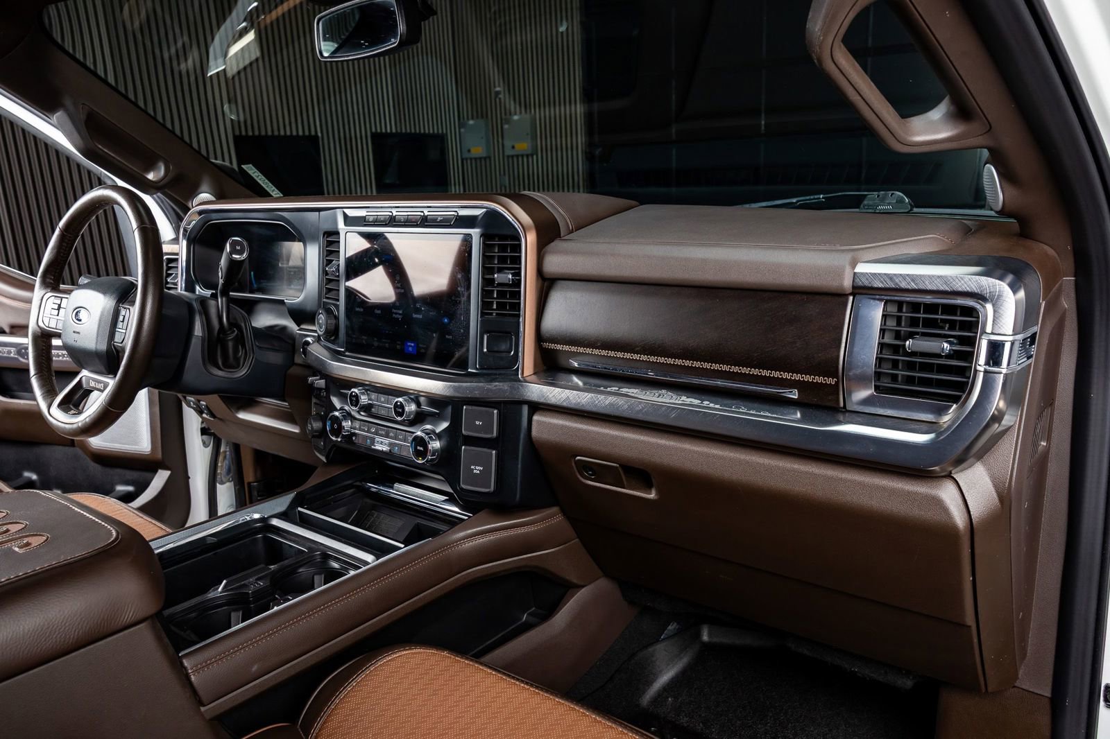 Used 2024 Ford F450 King Ranch w/ Camper Package image 18