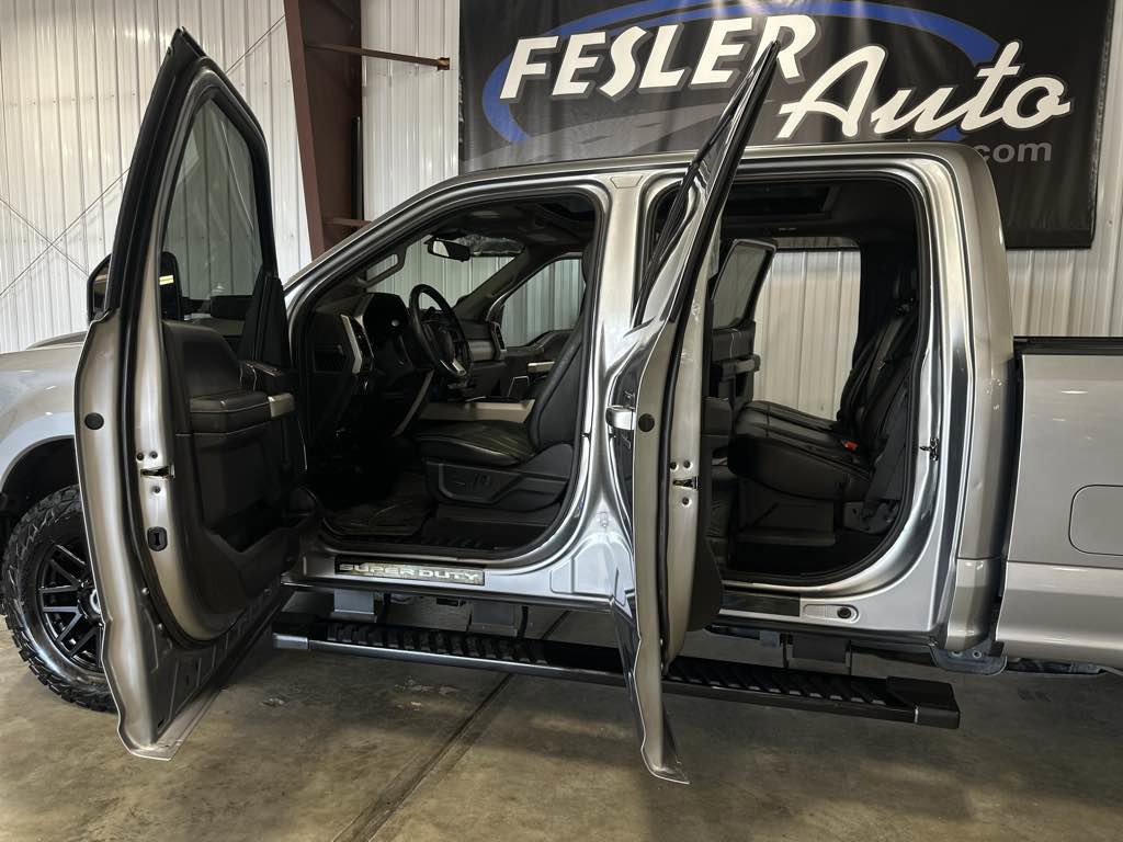 Used 2020 Ford F250 Lariat image 26