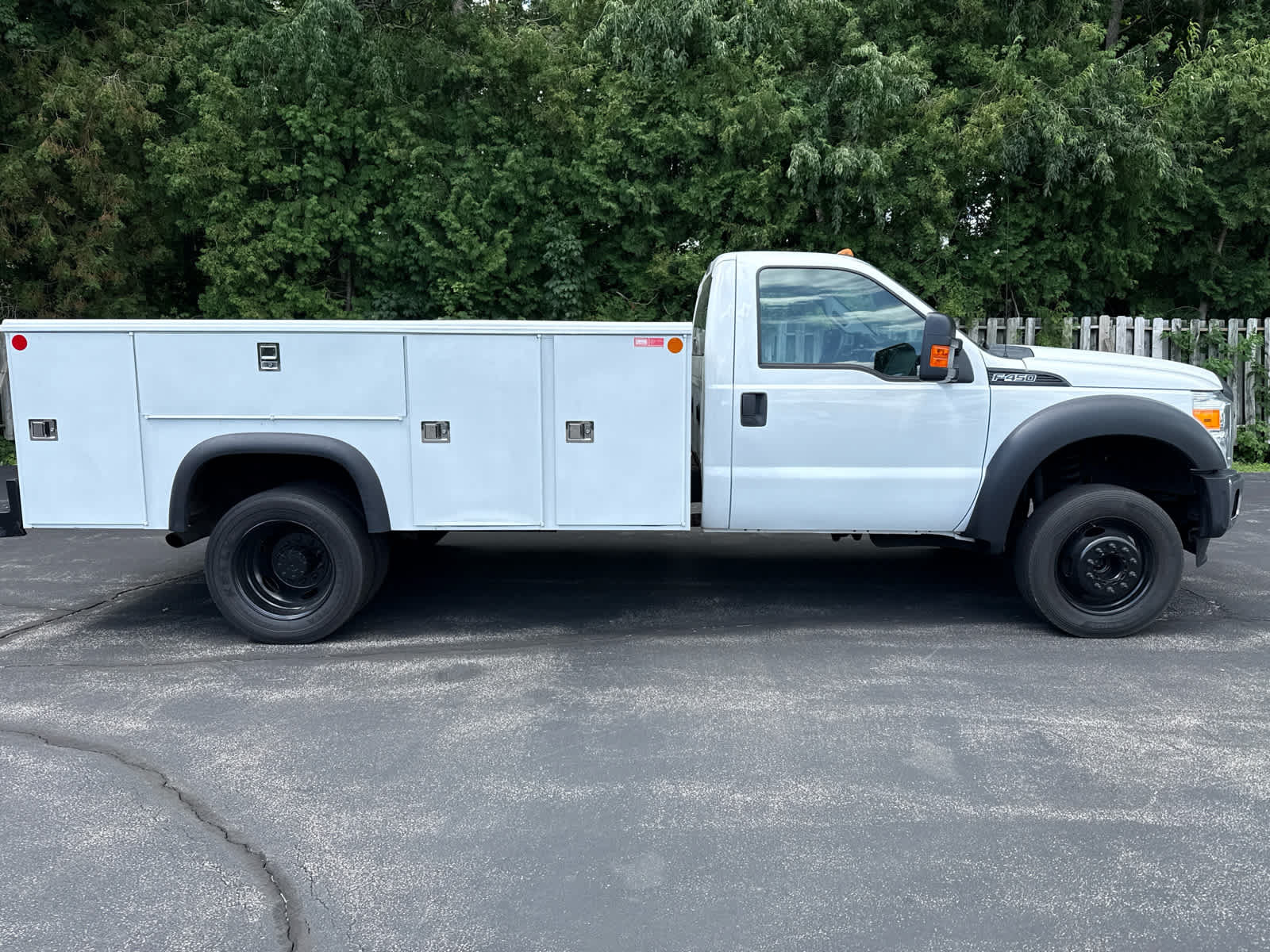 Used 2016 Ford F450 XL w/ Power Equipment Group RWD image 2