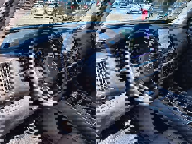 Used 2025 Nissan Pathfinder Platinum w/ Black Appearance Package image 2