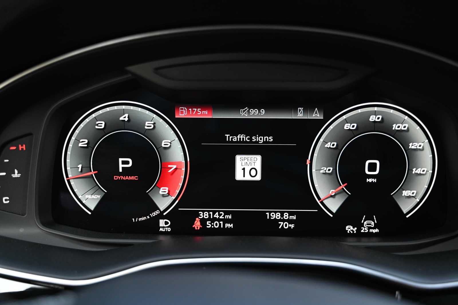 Used 2023 Audi SQ7 Prestige AWD/4WD image 11
