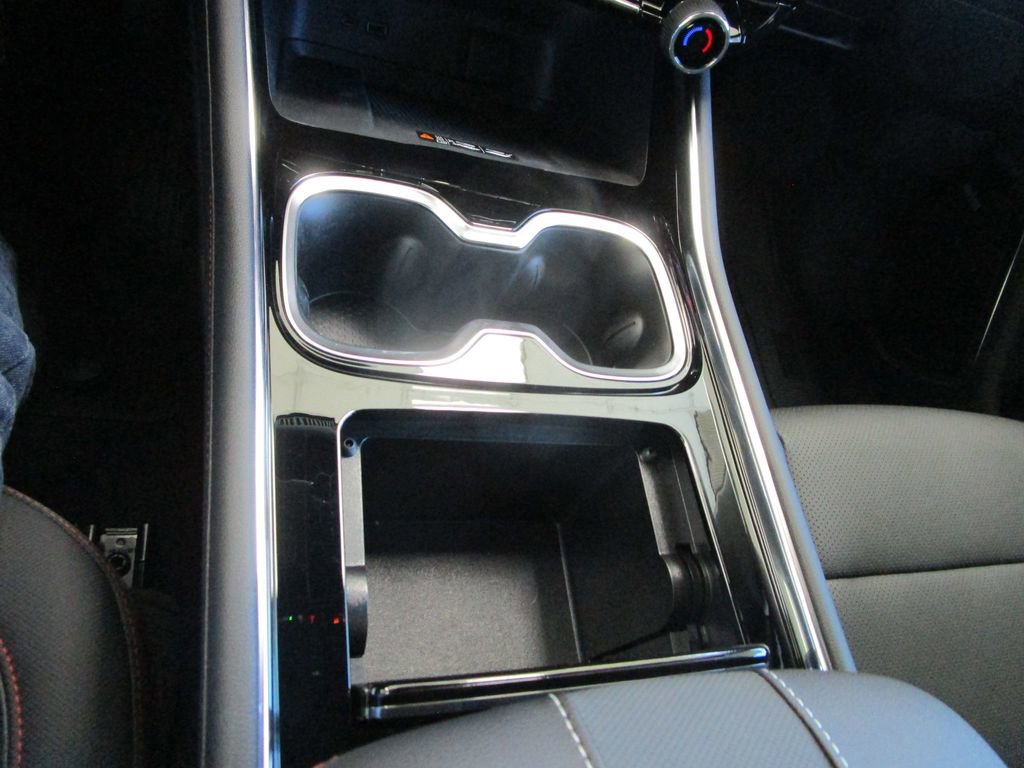 New 2026 Chevrolet Traverse Z71 w/ Enhanced Driving Package AWD/4WD image 36