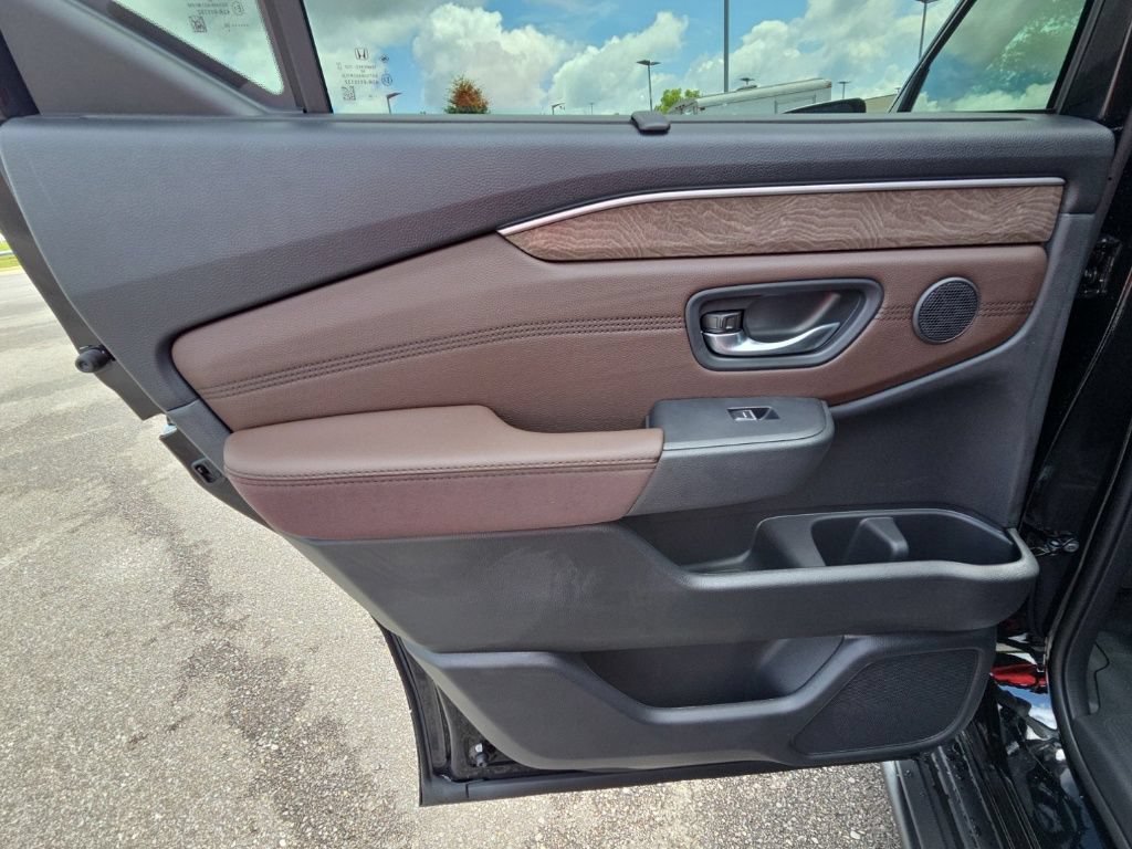 New 2026 Honda Pilot Elite image 12