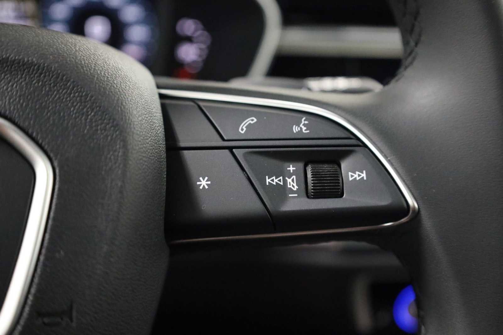 New 2025 Audi Q3 2.0T Premium image 25