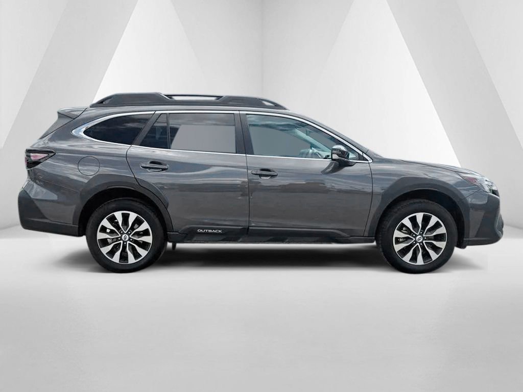 Used 2023 Subaru Outback Limited AWD/4WD image 8