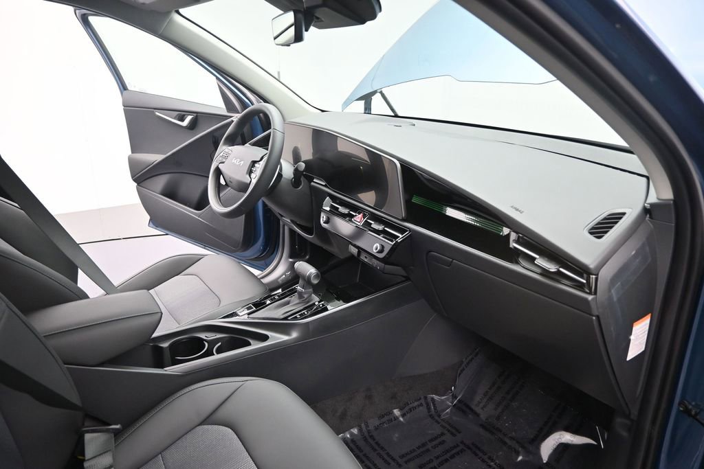 New 2026 Kia Niro EX FWD image 22