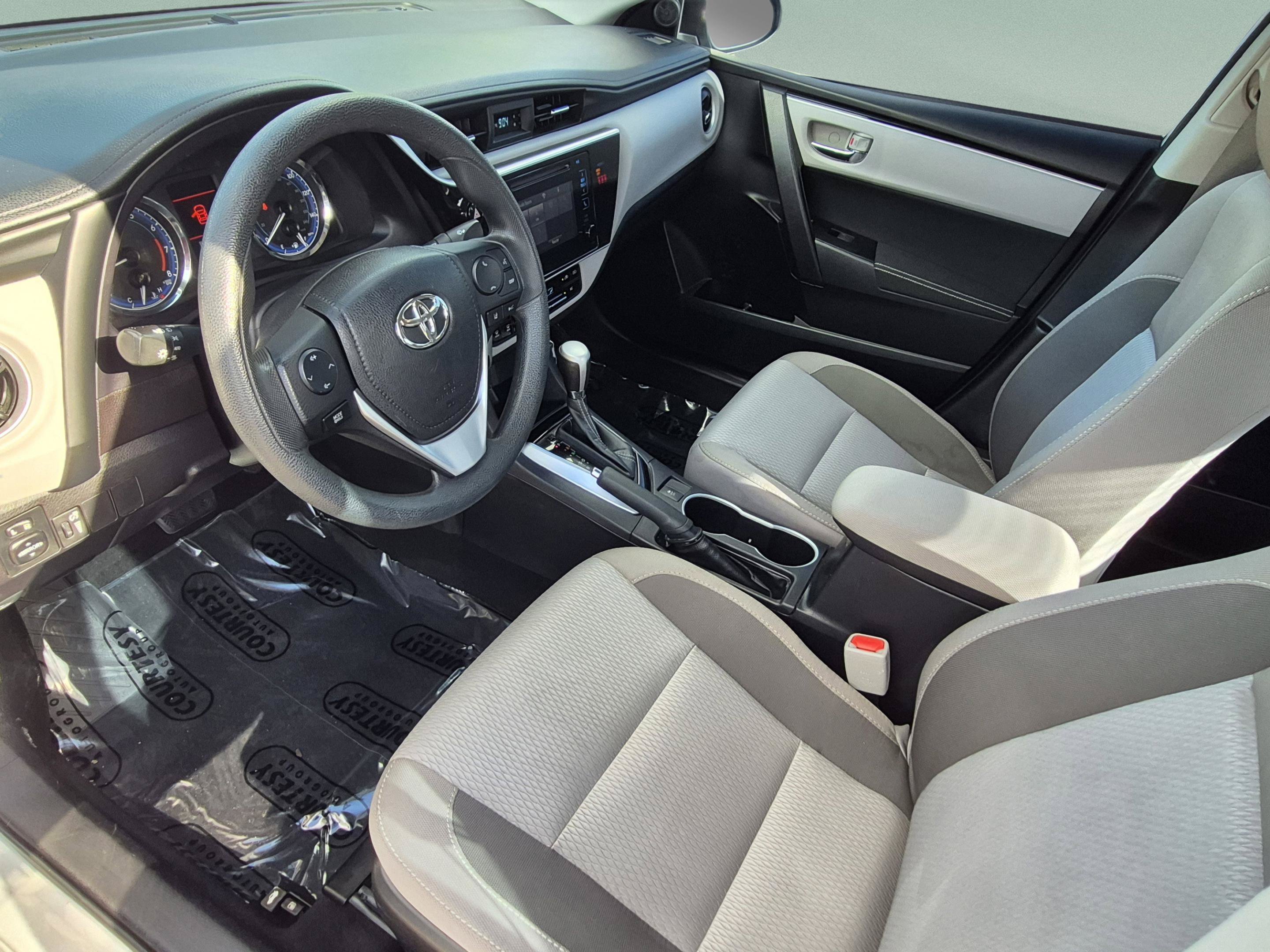 Used 2019 Toyota Corolla LE FWD image 18