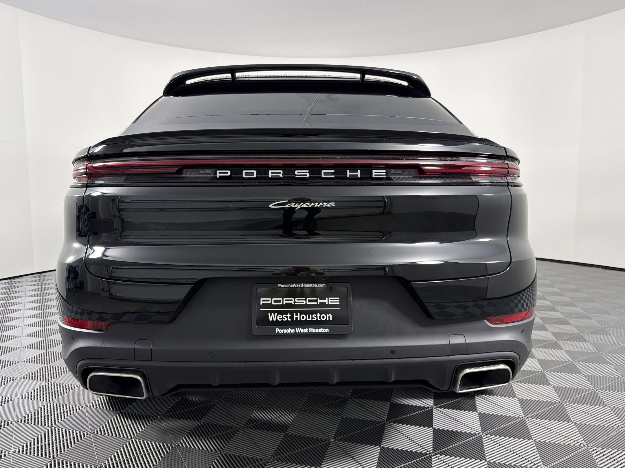 New 2026 Porsche Cayenne Coupe AWD/4WD image 10