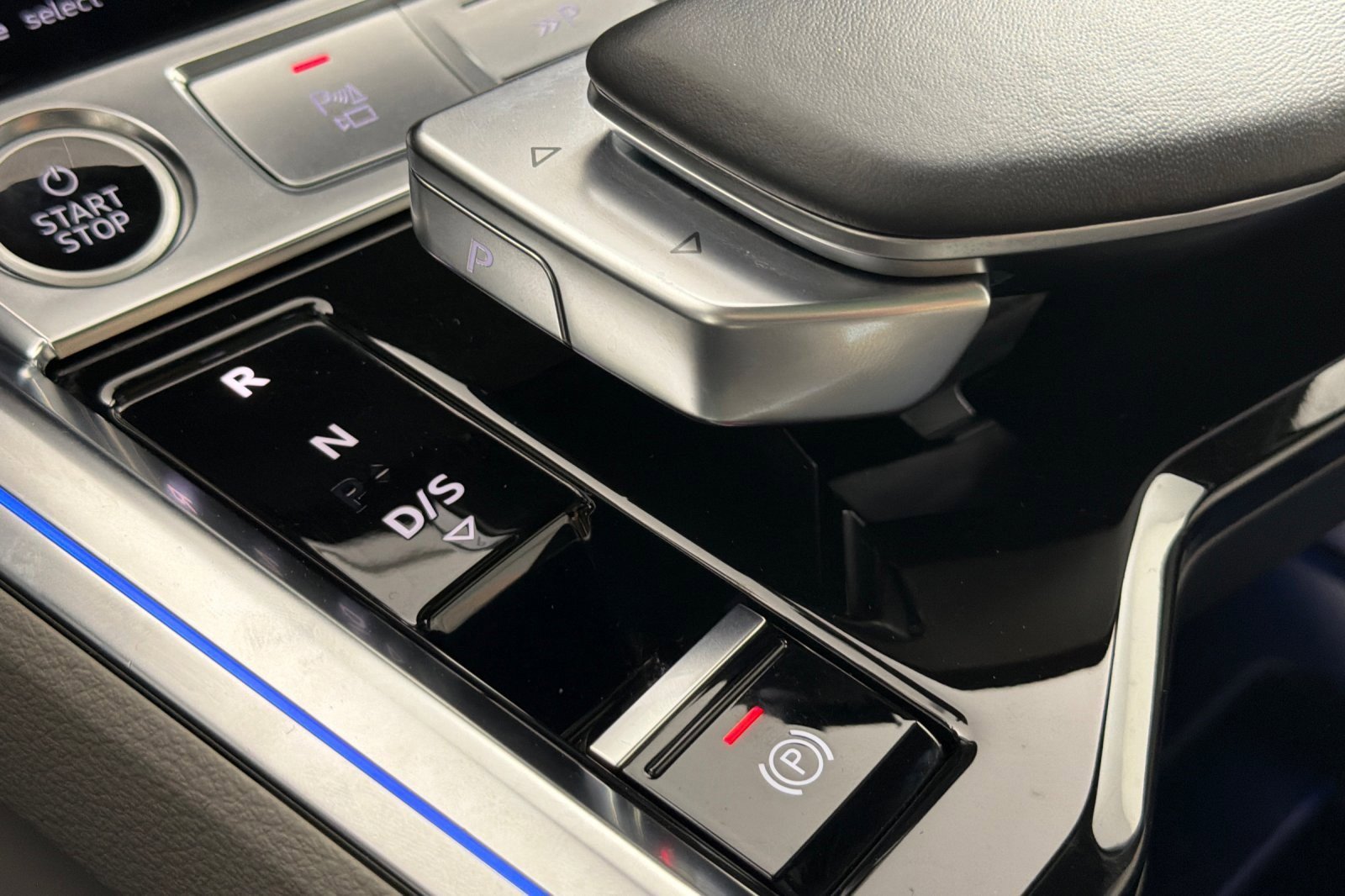 Used 2024 Audi Q8 e-tron Prestige AWD/4WD image 21