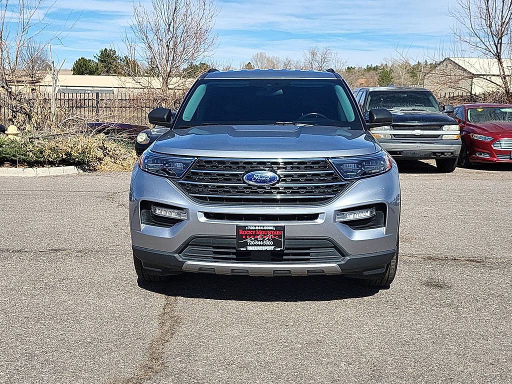 Used 2022 Ford Explorer XLT w/ Equipment Group 202A image 9