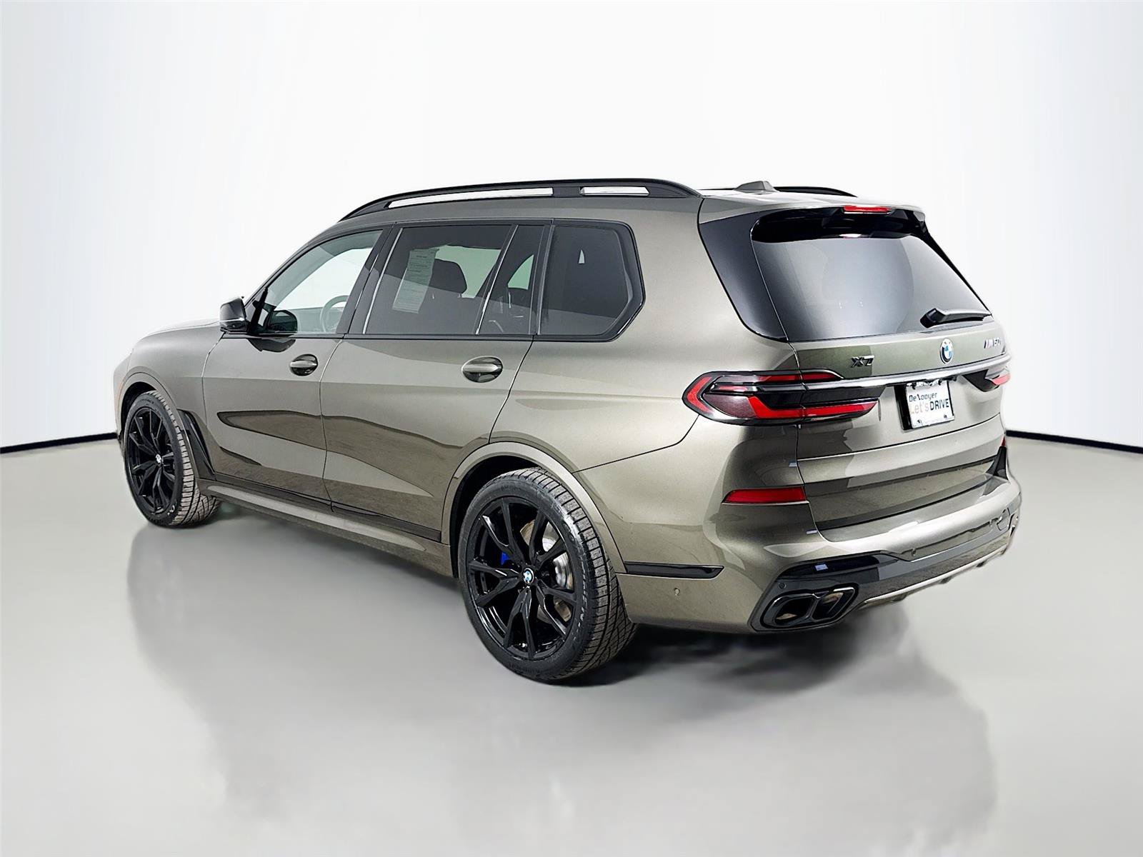 Used 2024 BMW X7 M60i w/ Executive Package AWD/4WD image 7